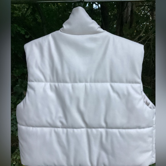 NEW never used! Chalotterusse vest❤️🔥of leather, cute, comfy - Picture 6 of 8